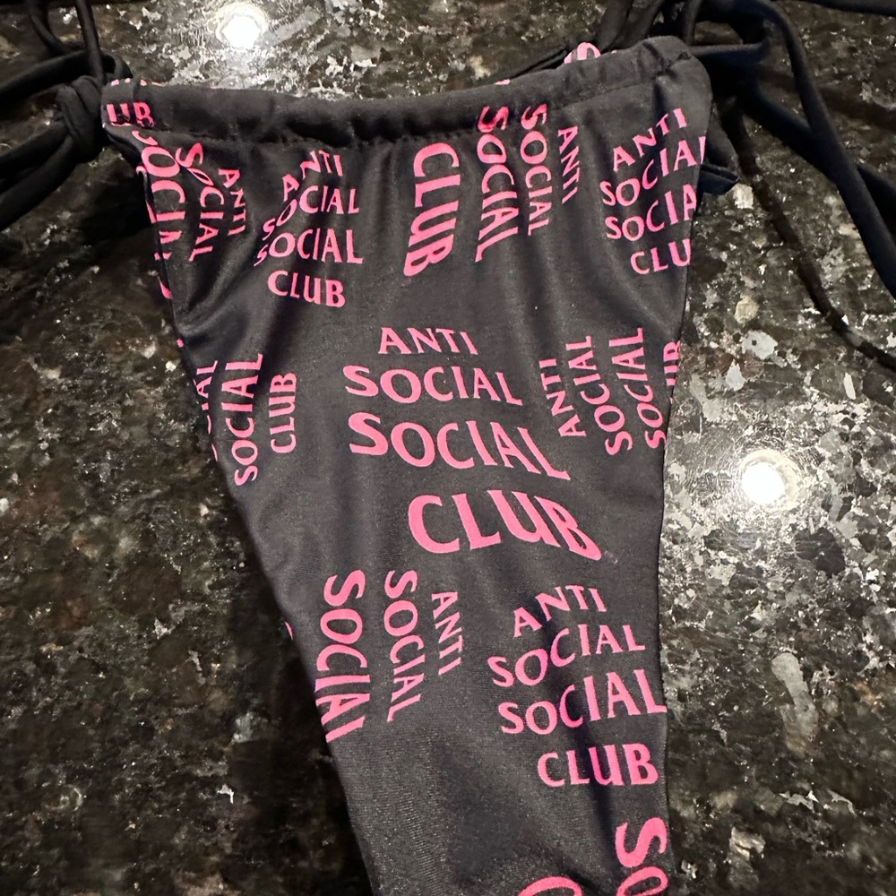 ASSC thong bikini NEW - Picture 3 of 4